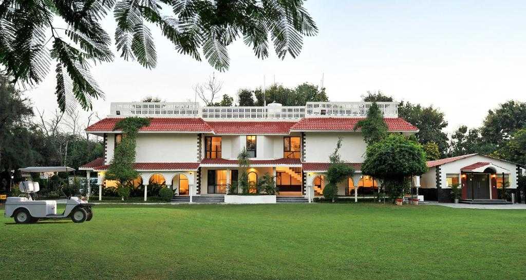 best resorts in Gurgaon
