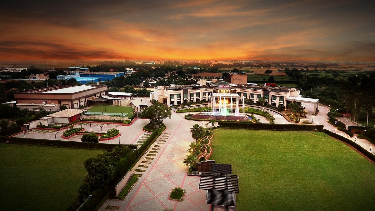 best resorts in Delhi