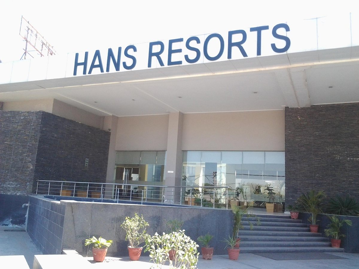 Hans Resorts