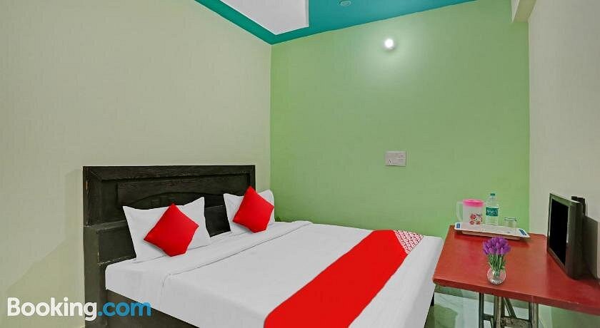 OYO Flagship Green Well Hotel & Restaurant
