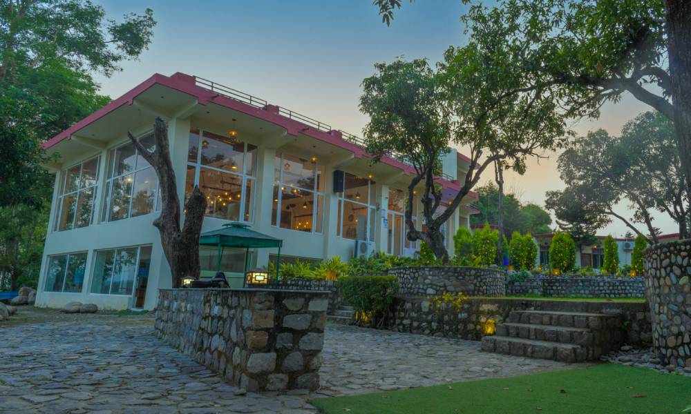 best resorts in Uttarakhand