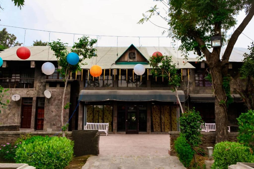 best resorts in Gurgaon