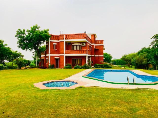 best resorts in Gurgaon